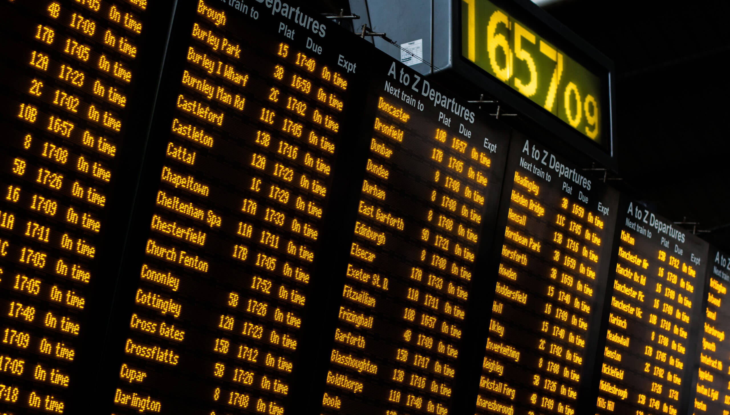 Close up of a electronic UK rail departure board