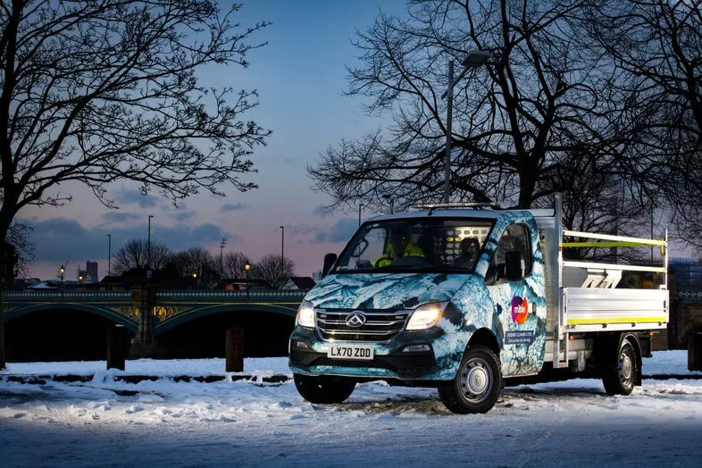 Mitie winter gritting van