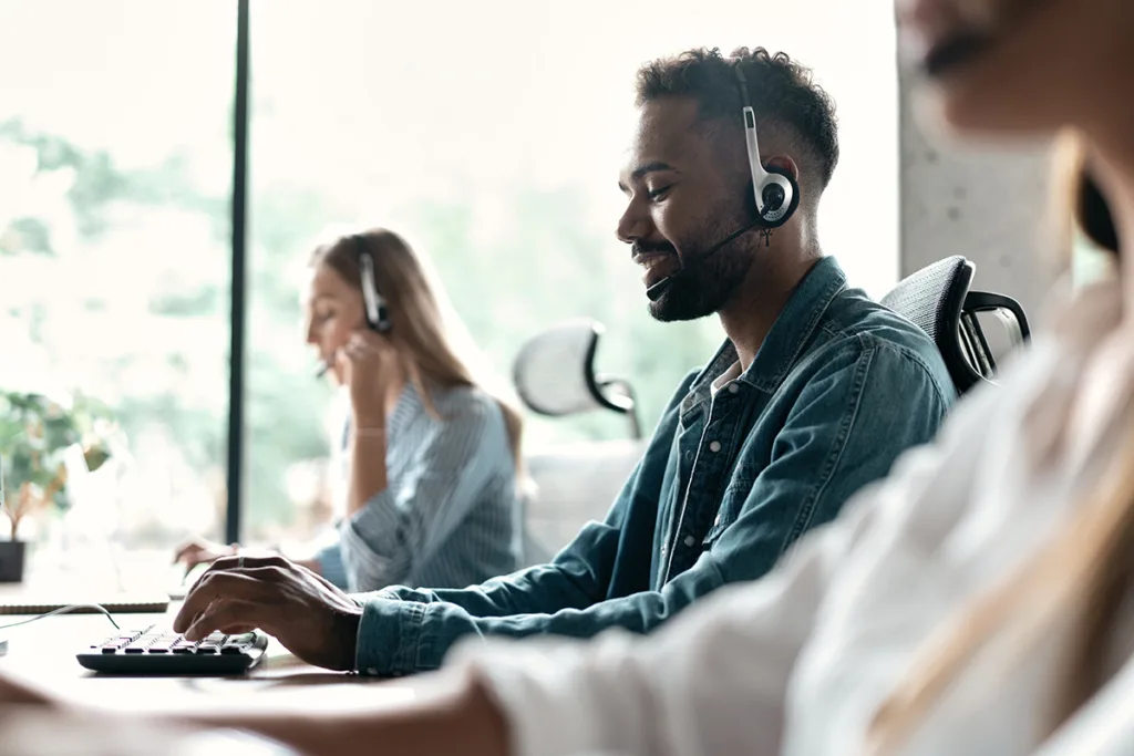 Customer service agents in a call centre