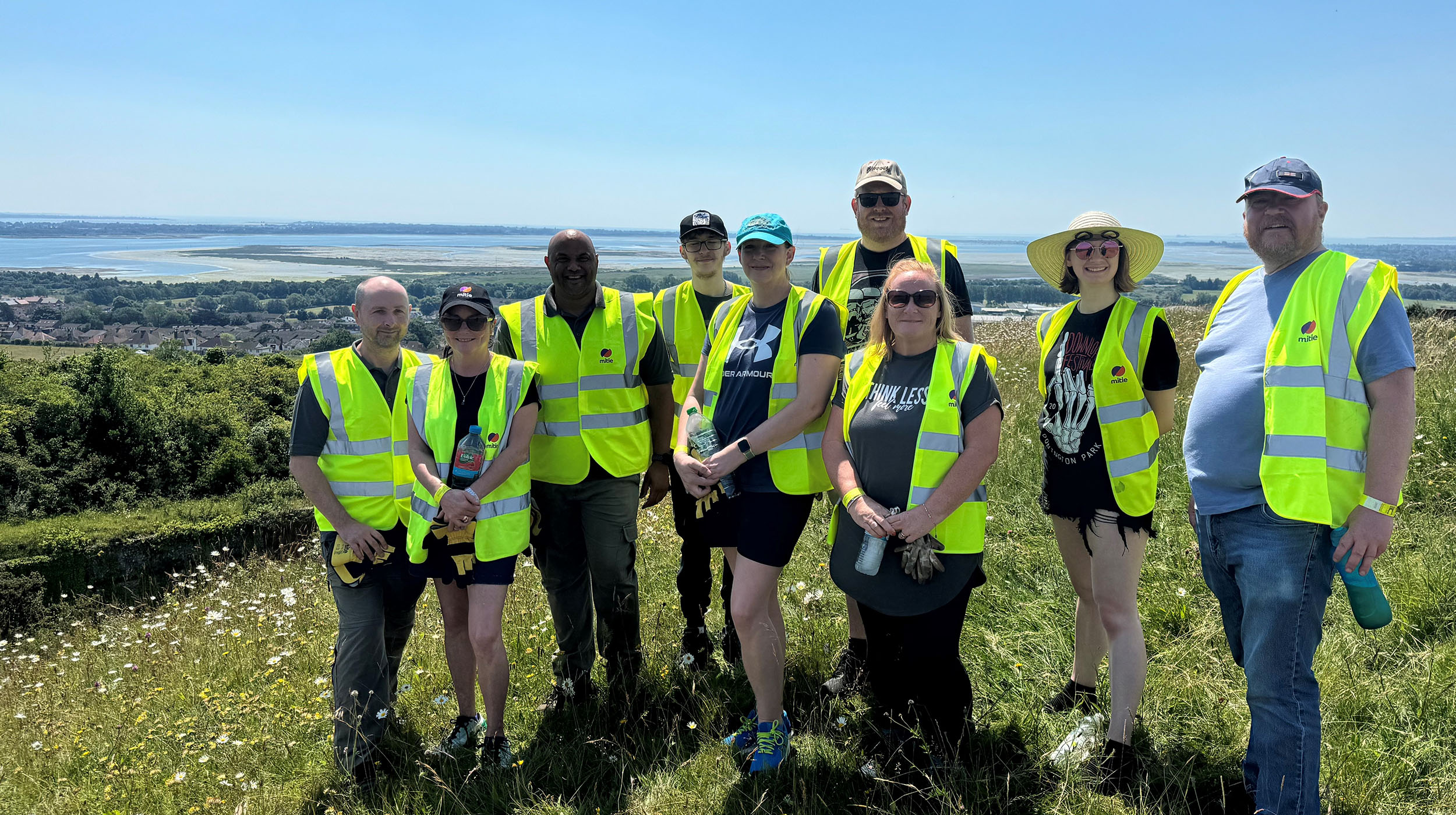 Mitie community volunteers